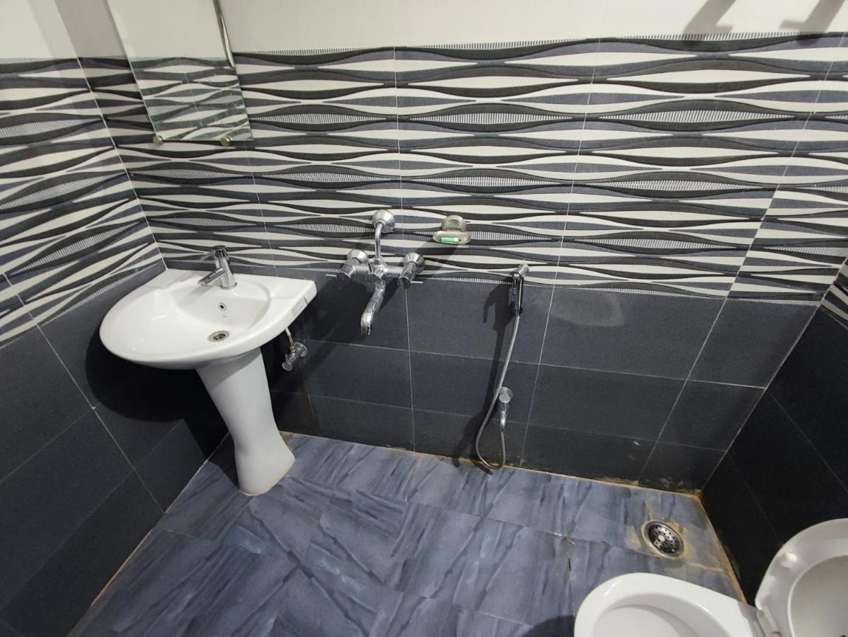 Hotel Kanha Shyam Madhubani Экстерьер фото